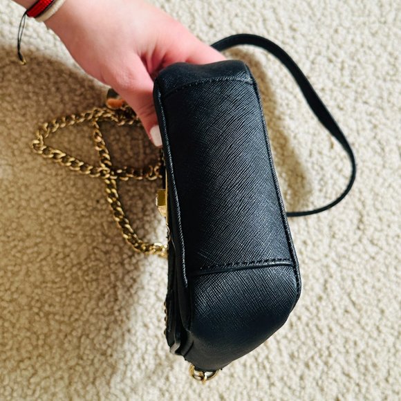 Limited Edition Y2K Juicy Couture Black Leather Hearts Gold Chain Crossbody Bag - Picture 9 of 16